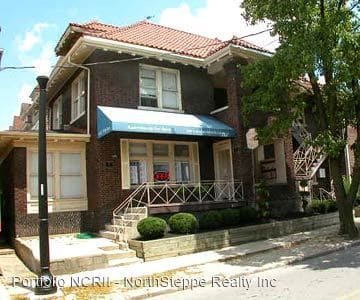 Primary Photo - 10 E 17th Ave