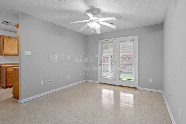 Building Photo - 2636 N 10th St