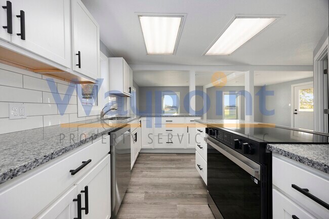 Foto del edificio - 3800 S Crystal