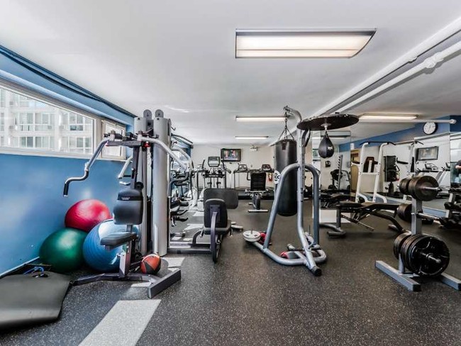 Foto del edificio - 2935 N Sheridan Rd