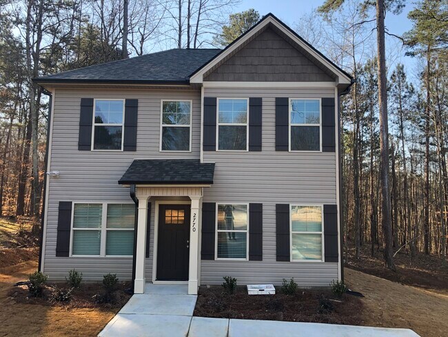 Building Photo - 2770 Fleetwood Dr