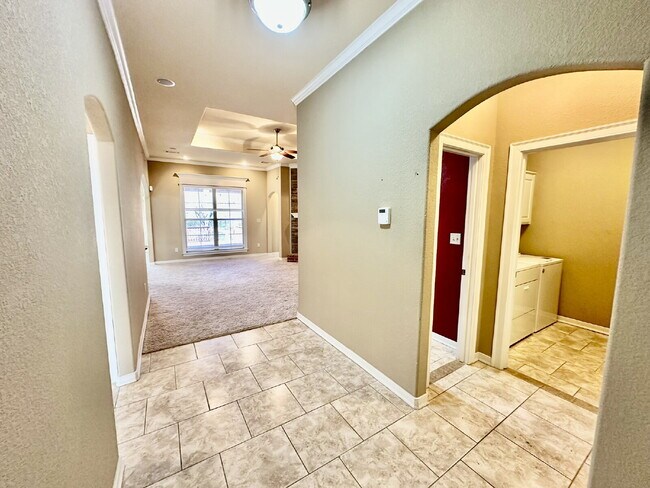 Building Photo - 2591 N Tragalger Dr.