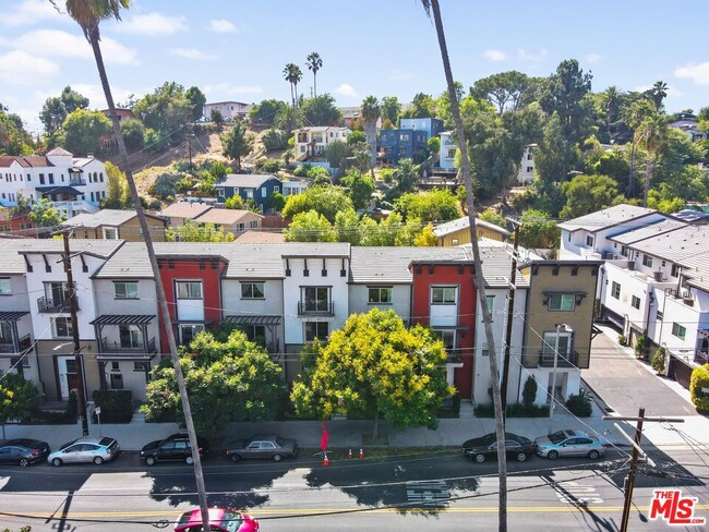 Foto del edificio - 1615 Echo Park Ave