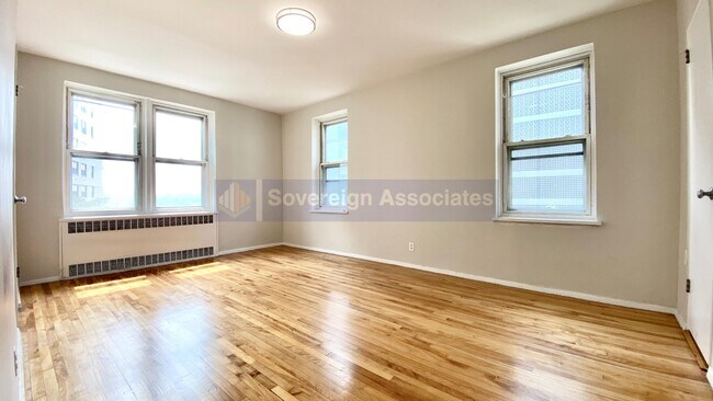 Foto del edificio - 500 Kappock Street