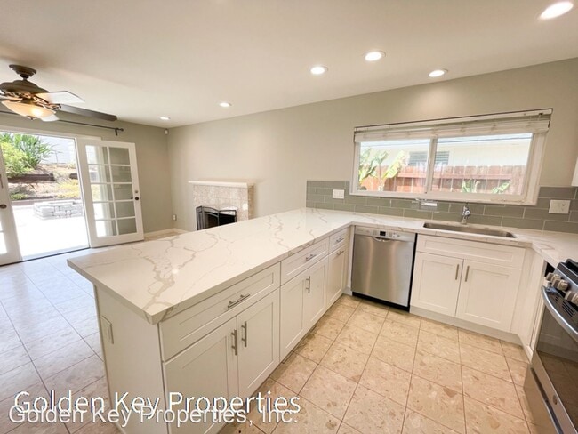 Foto del edificio - 3 br, 2 bath House - 5535 El Arbol Drive