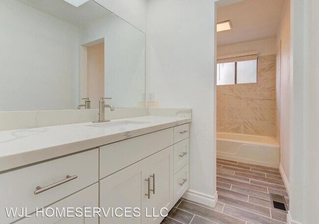 Building Photo - 5 br, 3 bath House - 2201 86th ave ne