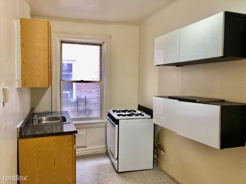 Primary Photo - 135 Belmont Ave