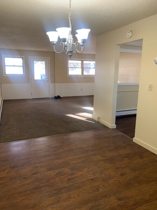 Building Photo - Black Forest Single Family Home