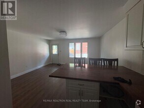 Building Photo - 1129 Cannon St E