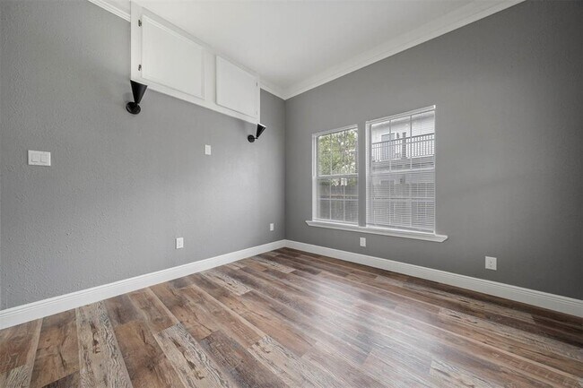 Building Photo - 3605 Runnels St