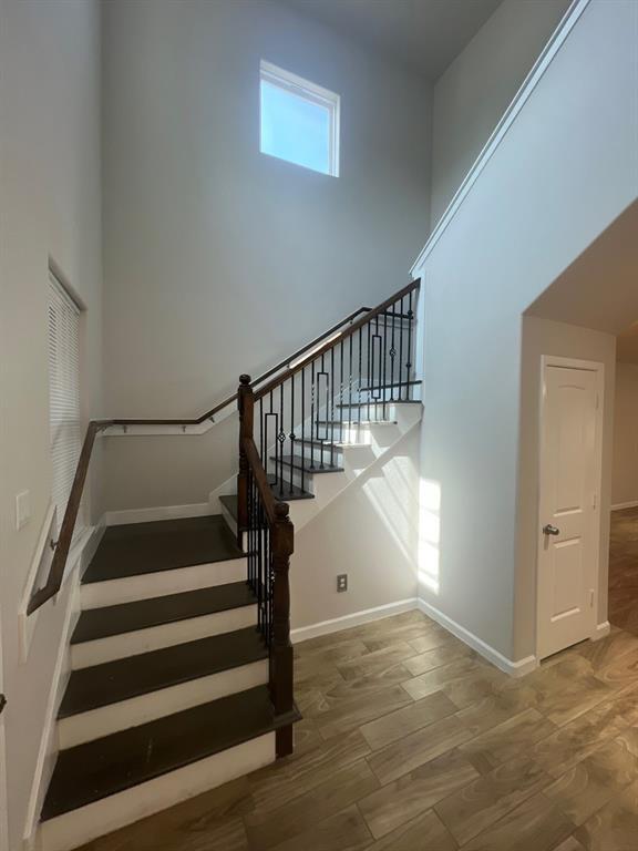 Building Photo - 13811 Leabrandon Ln