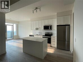 Building Photo - 385 Winston Rd