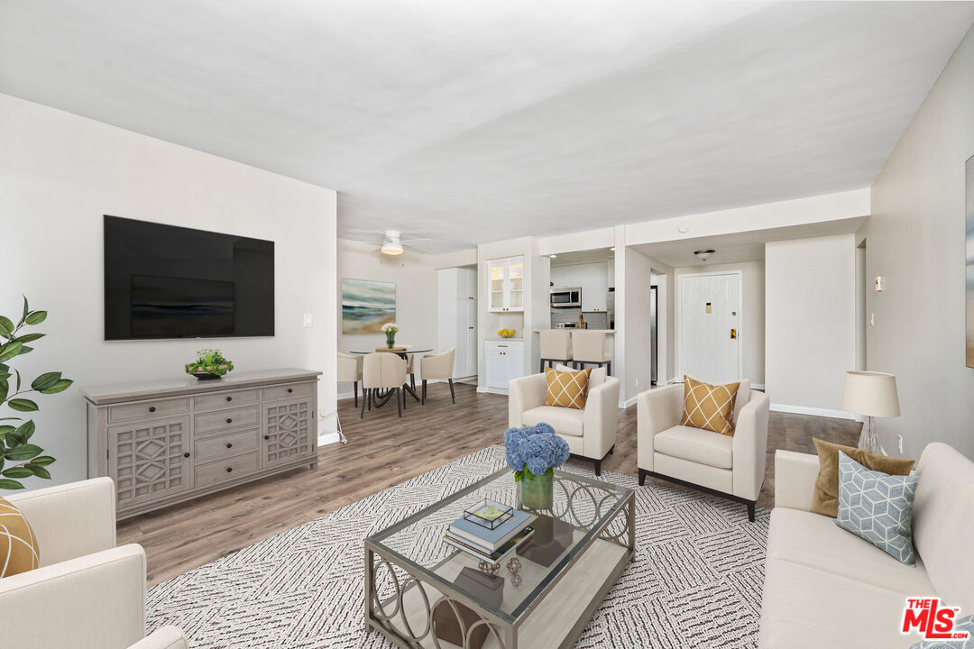 Foto principal - 6225 Canterbury Dr