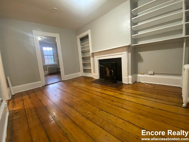 Foto del edificio - 3 Champney Pl