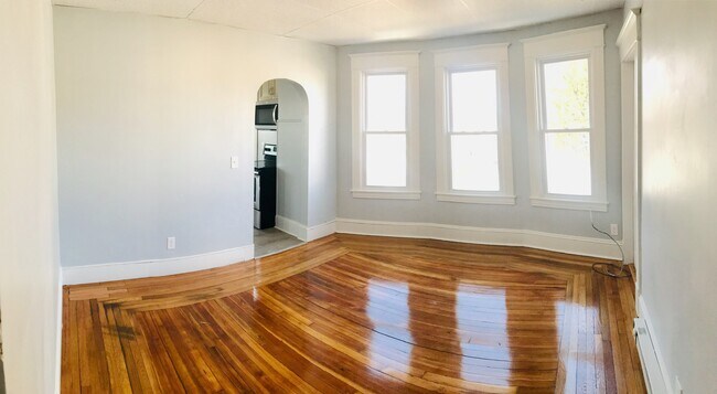 Foto del edificio - 388 Broadway St