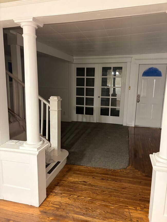 Foto del edificio - 1311 W Genesee Ave