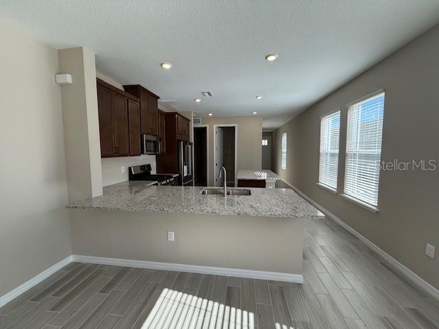 Foto del edificio - 15013 Shady Palms Ln