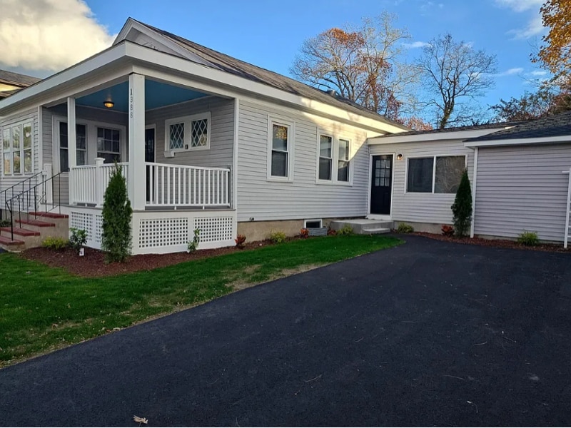 Photo - 1388 Central St (Stoughton, MA)