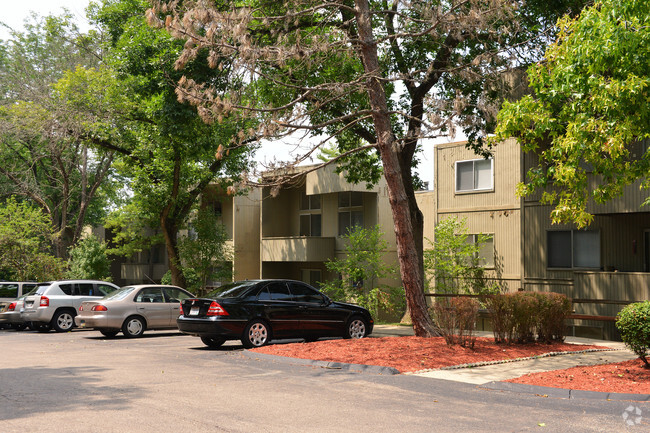 Foto del edificio - Chimney Hill Apartments