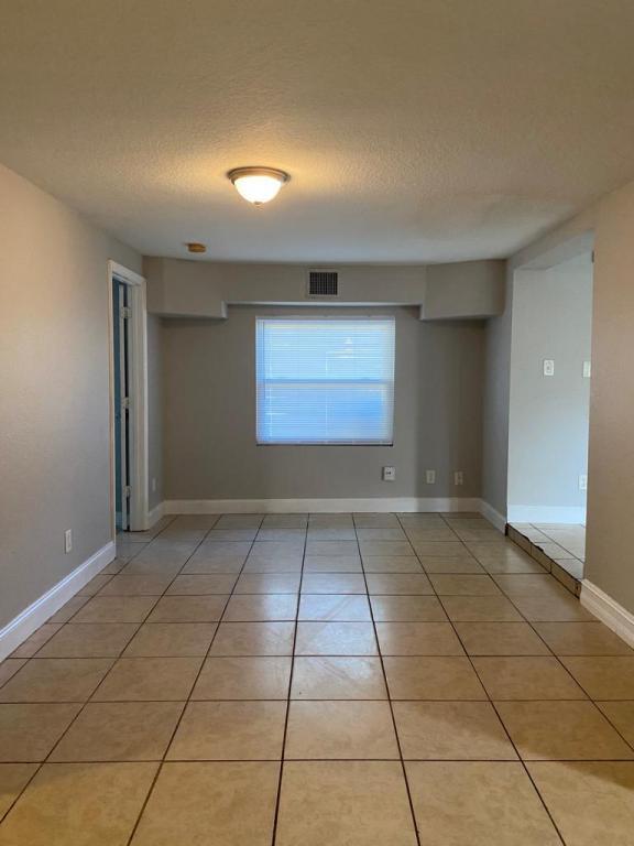 Building Photo - 40 N Alder Drive