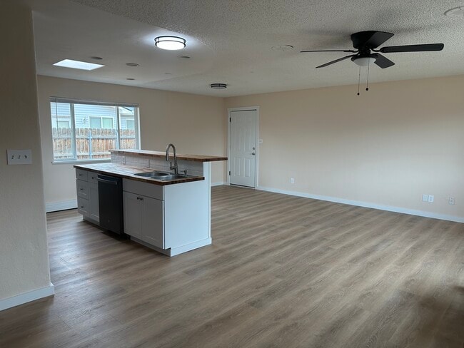 Foto del edificio - 478 Bing Ln