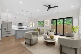 Building Photo - 6131 Pacific Frst Dr