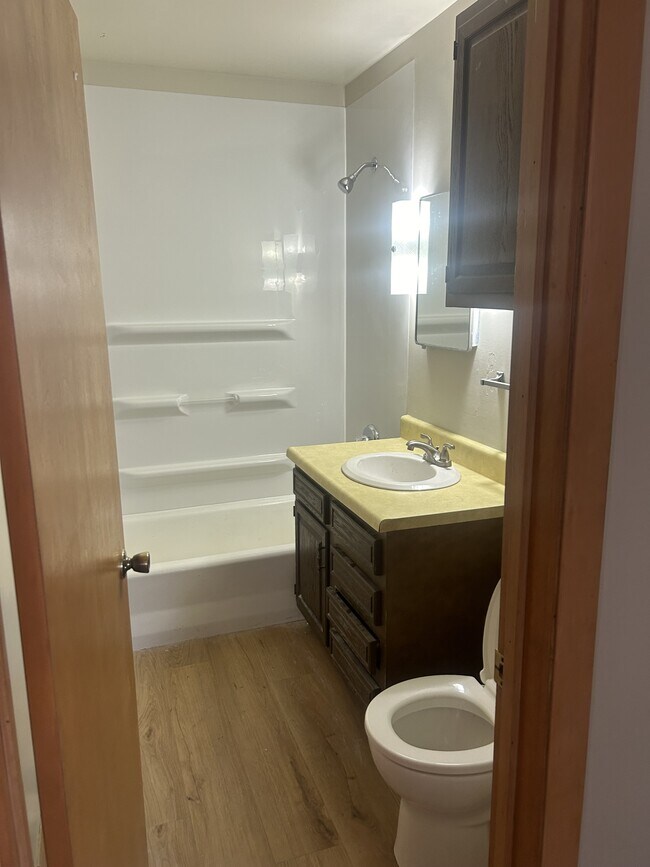 2754 A Ave NE, Cedar Rapids, IA 52402 House Rental in Cedar Rapids