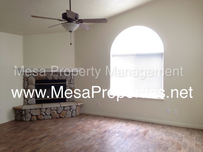 Building Photo - 10350 Wilson Ranch Rd