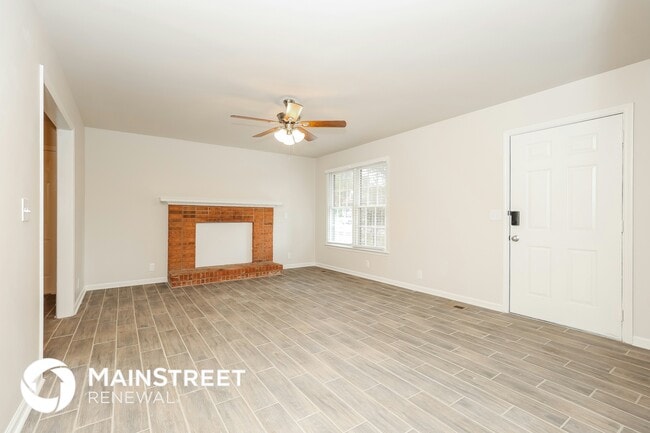 Building Photo - 132 Lynnford Dr