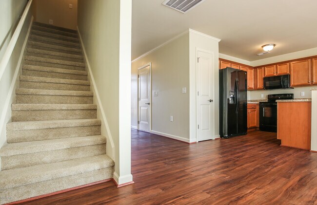 Building Photo - 207 Boyington Dr