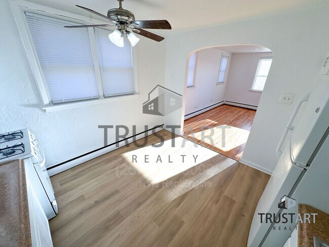 Foto del edificio - 1205-7 Princeton Ave