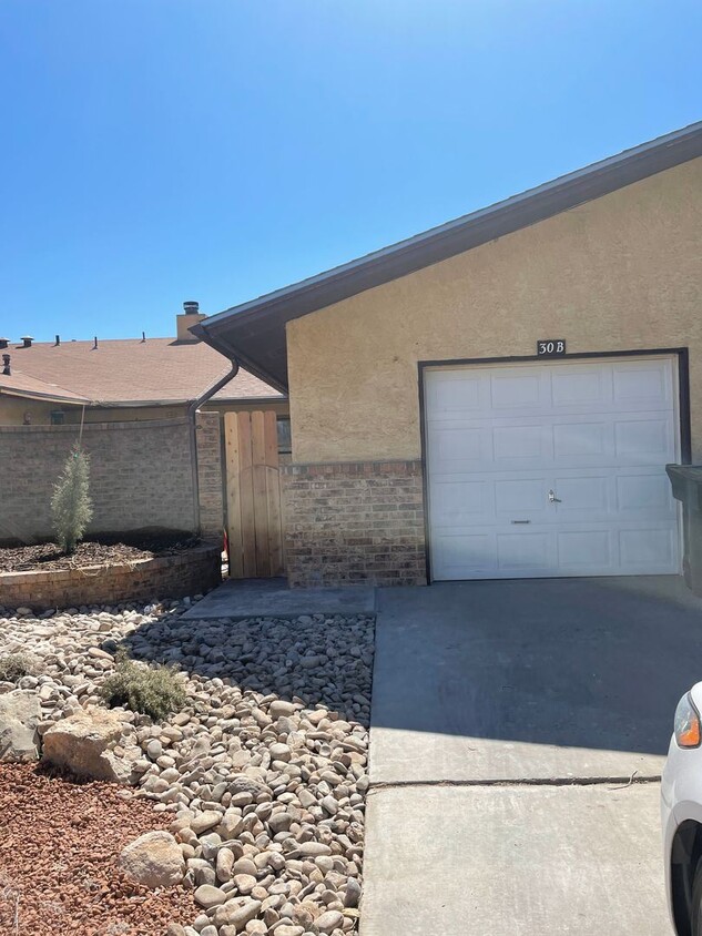 Primary Photo - 2 br, 2 bath House - 30-B Bent Tree