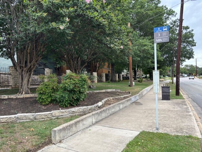Foto del edificio - Condo in South Austin near Downtown