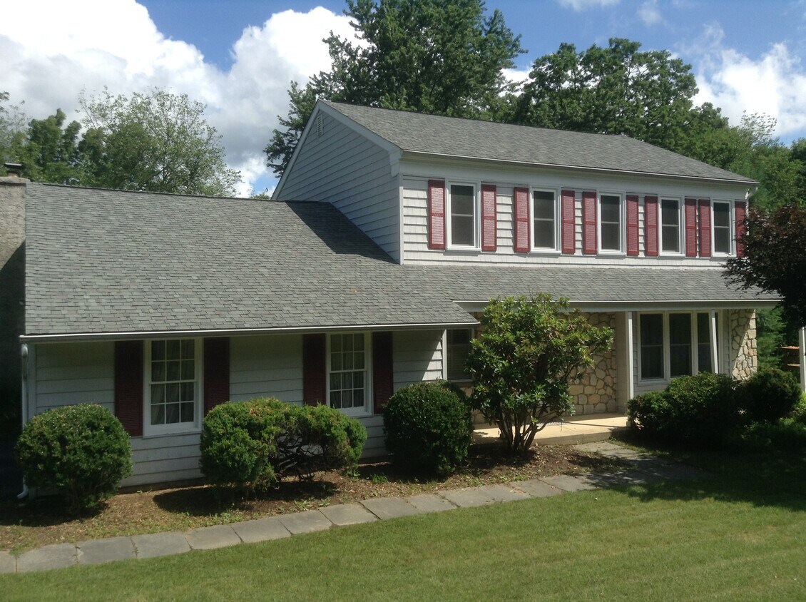 Foto principal - 1857 Hawthorne Pl