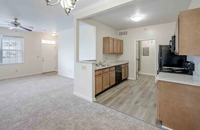 Building Photo - Charleston Pines