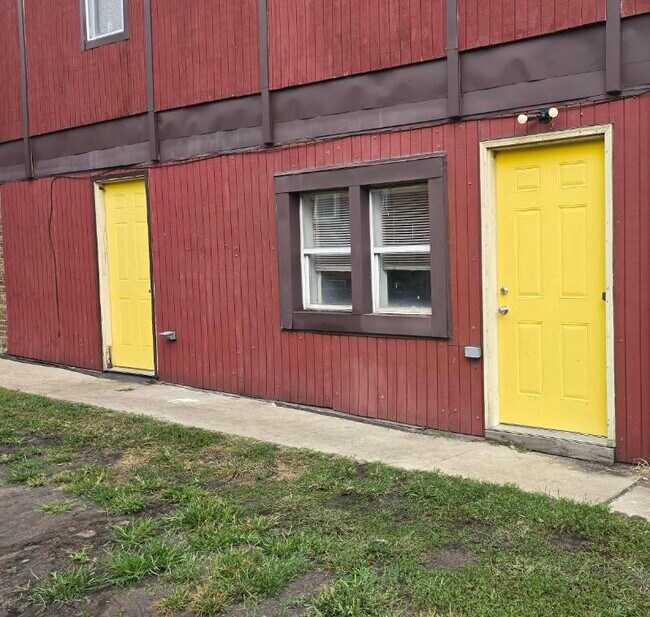 Foto del edificio - 2313 Georgia St