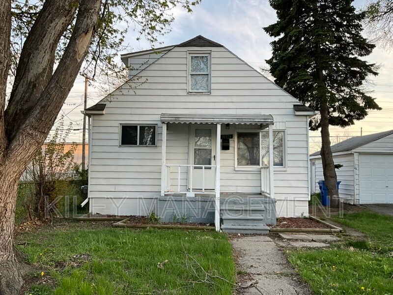 Primary Photo - 11376 Rivard Ave