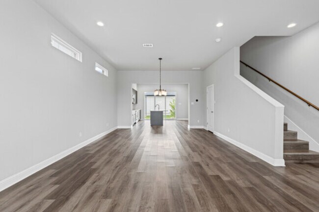 Building Photo - 3138 Wayside Ave