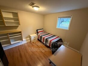 Building Photo - 13003-13117 117 Ave NW