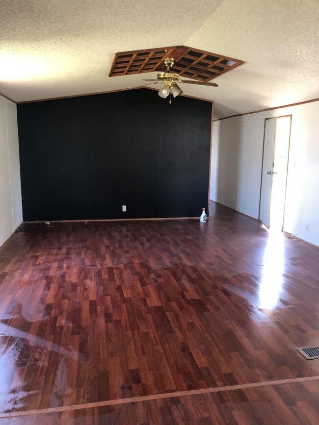 Building Photo - 3506 S Camellia