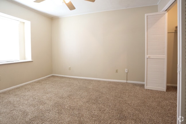 Interior Photo - Deer Wood