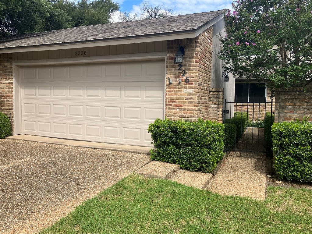 Foto principal - 8226 Summer Side Dr
