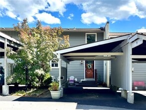 Building Photo - 9 Harbour Ln