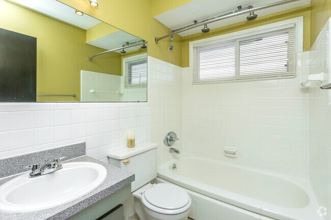 2HAB, 1BA - 900 ft² - Crooks South Apartments