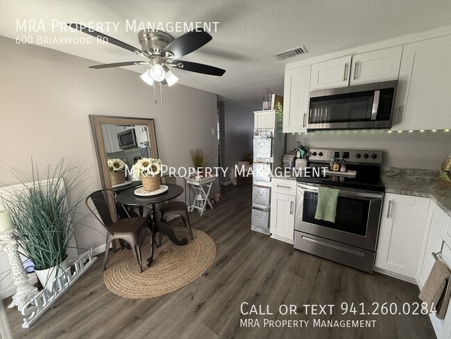 Foto del edificio - 600 Briarwood Rd