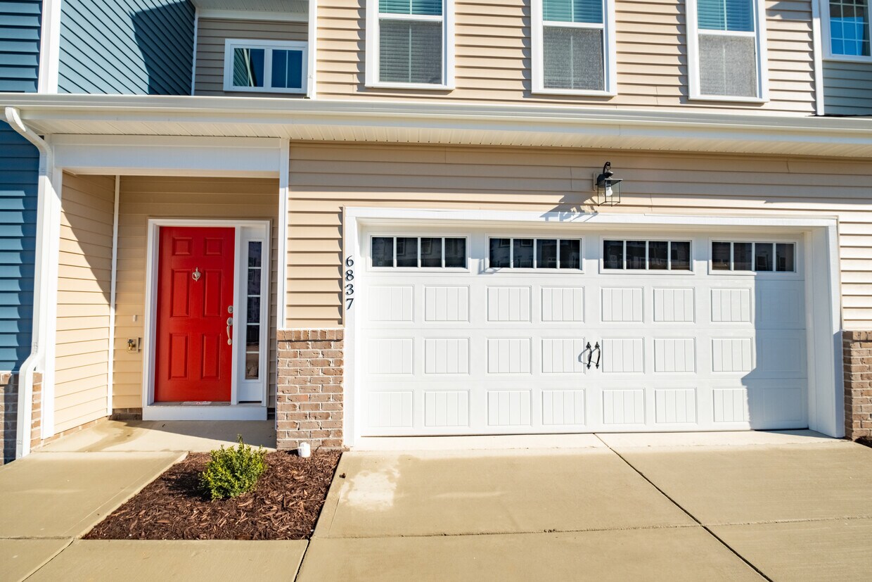 6837 Leire Ln, Chesterfield, VA 23832 Townhome Rentals in
