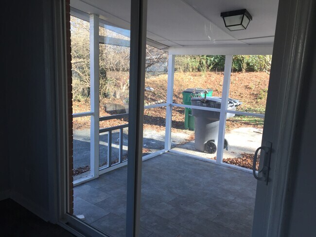 patio con mosquitera - 3509 Sargeant Dr