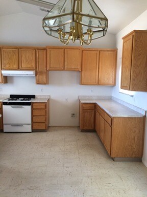 Building Photo - 2069 Las Fresas Way