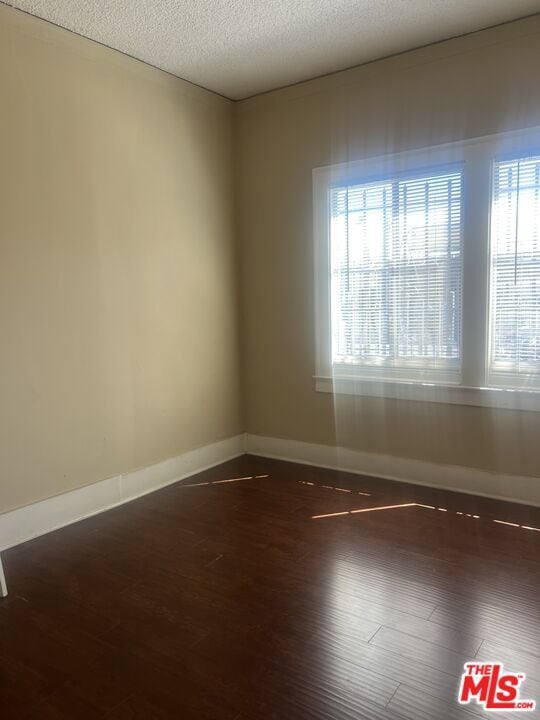 Foto del edificio - 3119 Van Buren Pl