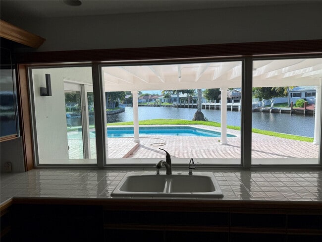 Foto del edificio - 5251 NE 29th Ave